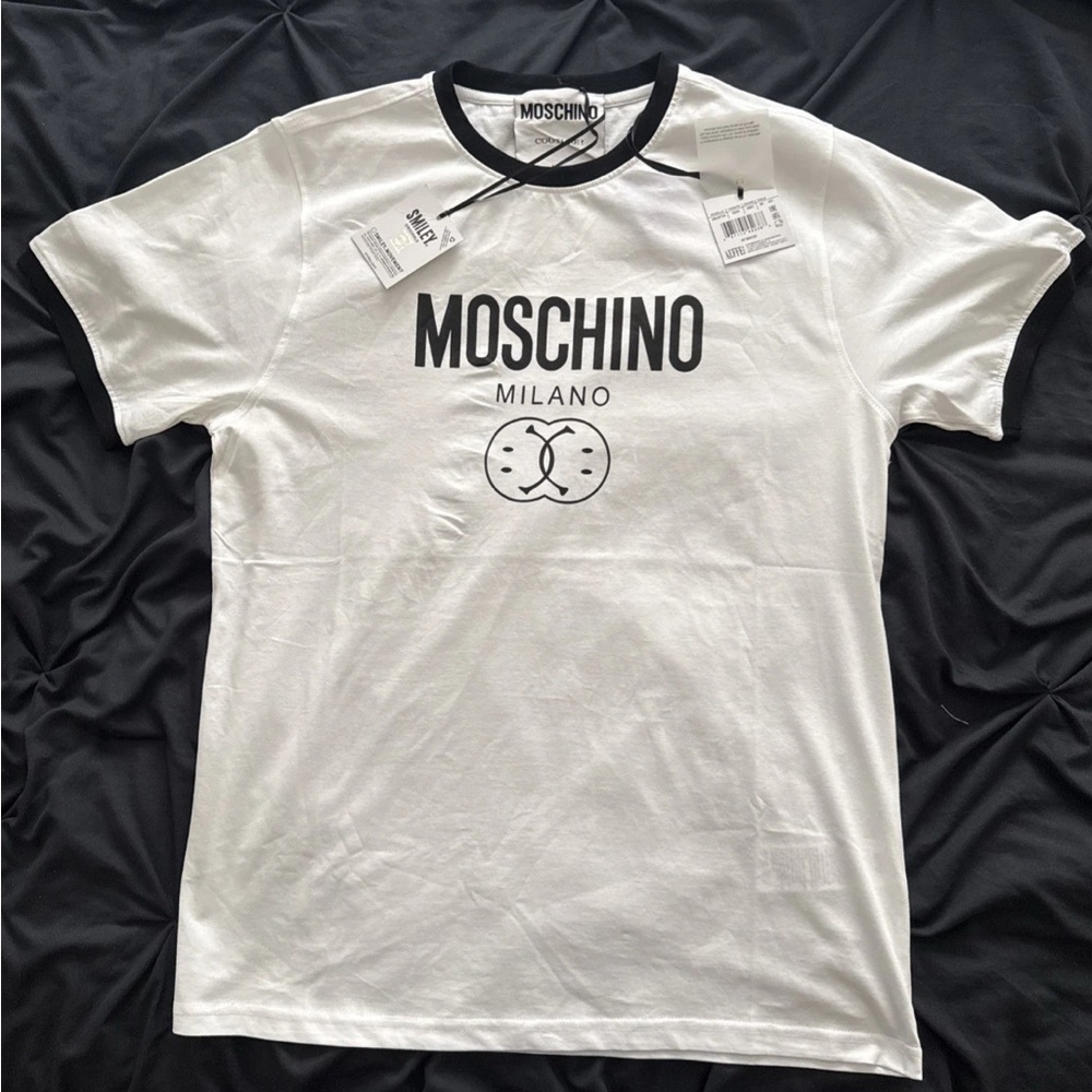 Moschino White and Black T-Shirt Smiley Ringer Tee Size M.